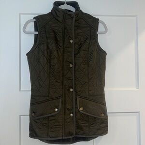 Barbour, size 4/ small, color dark green